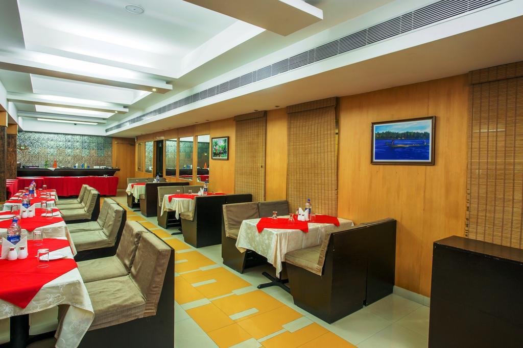טריואנדרום Pattom Royal Hotel מראה חיצוני תמונה
