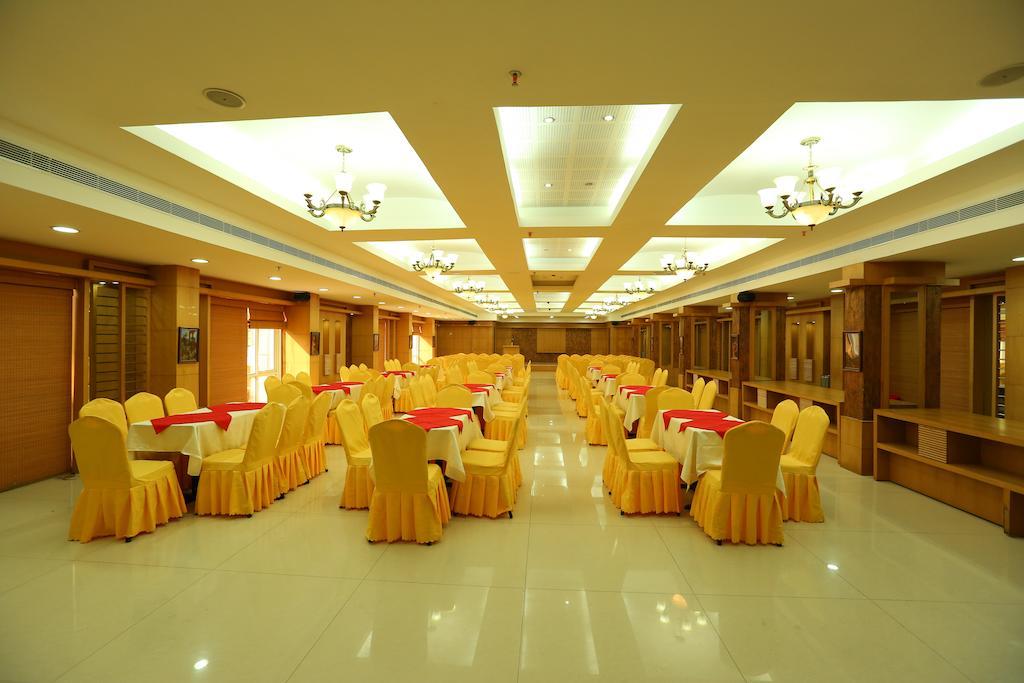 טריואנדרום Pattom Royal Hotel מראה חיצוני תמונה