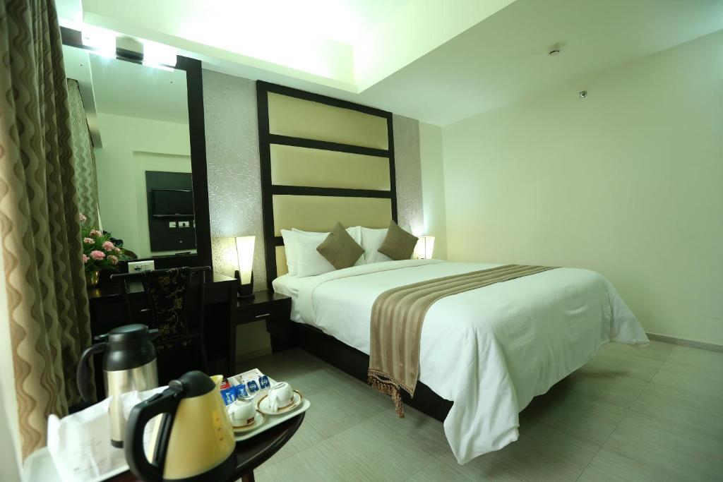 טריואנדרום Pattom Royal Hotel מראה חיצוני תמונה